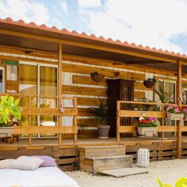 Bernegal Moneyba, Hot Tub, Piscina y Jardín, Hotel in Buzanada