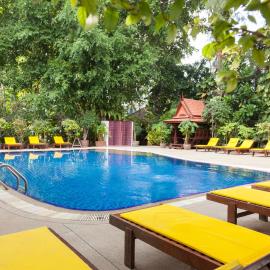 Tropica Bungalow Beach Hotel, hotel sa Patong Beach