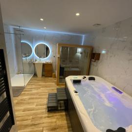 Luxury spa vallon, khách sạn ở Vallon-Pont-dʼArc
