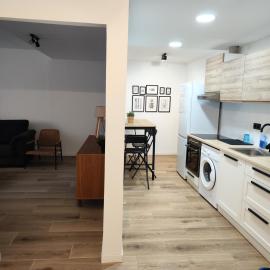 BOUTIQUE Apartment AVE Centro Lleida, hotel in Lleida