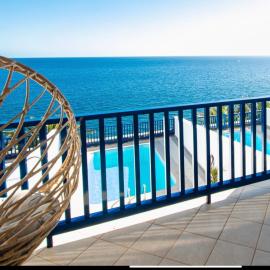 FRONTLINE VILLA 25, Modern Coastal Design with Amazing Views, hotel in Puerto Calero
