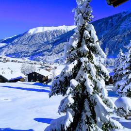 Studio mit traumhafter Aussicht, hotel in Ritzingen