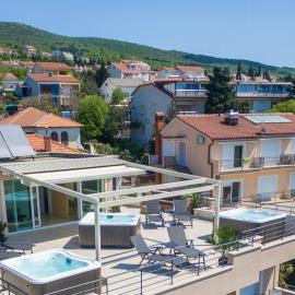 Apartments Domino R