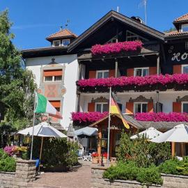 Villa Martha Vintage Hotel-B&B, hotel di Santa Cristina in Val Gardena