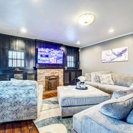 By Dtwn Lubbock! Spacious 4BR Home Near Texas Tech, hotel u gradu 'Lubbock'