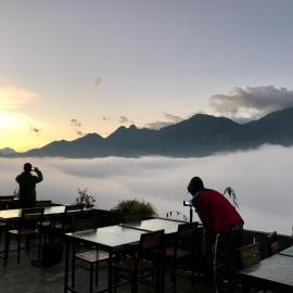 Fansipan Terrace Cafe and Homestay