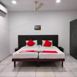 Kings Fort Rooms Thrippunithura, hotel sa Cochin