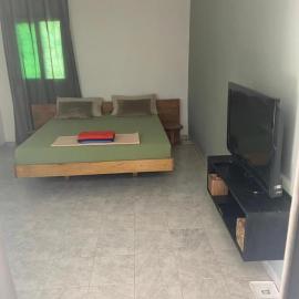 Studio meublé Climatisé indépendant, hotell i Ouoran