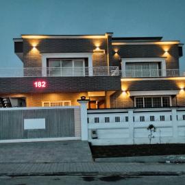 Islamabad Travelodge Guest House、ラーワルピンディーのホテル