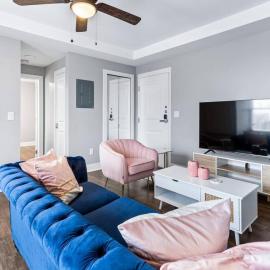 Your Cozy One Bedroom Midtown, hotel di Detroit