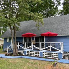 Cottage by the bay, sleeps 8 near Rehoboth beach, hotel en Lewes