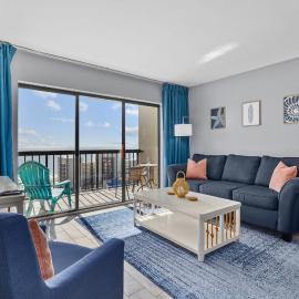 Cottage by the Sea - Renovated Oceanview Condo