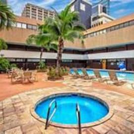Condotel with Free Parking Wifi Central AC