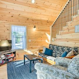 Rangeley में, होटल Maine Cabin Rental on Rangeley Lake!