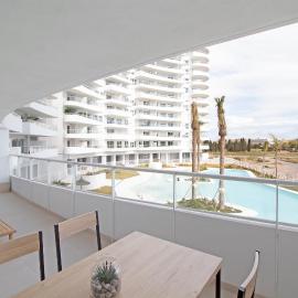 Global Vacacional, Apartamento con terraza y vistas a la piscina en Gran Canet