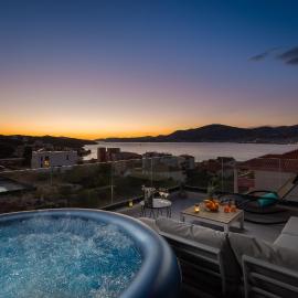 Heated Pool & Rooftop Jacuzzi Sea View Apartments near Trogir-Ciovo
