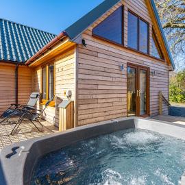Roe Deer Lodge with Hot Tub, hotel a Cray