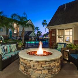 Residence Inn Brownsville، فندق في براونزفيل