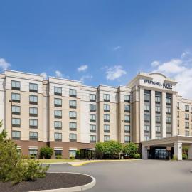SpringHill Suites by Marriott Newark International Airport, hotel di Newark