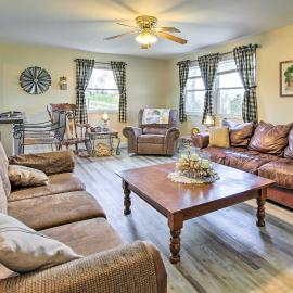 Farmhouse: Close to Norris Lake & ATV Trails!, hotell sihtkohas La Follette