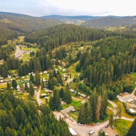 Ferienhäuser & Bungalows - Naturcamp Meyersgrund im Thüringer Wald, hotel a Ilmenau