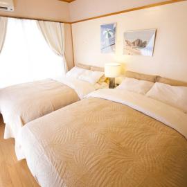 ゼネラルハイツ栄町3,4F, Hotel in Asato