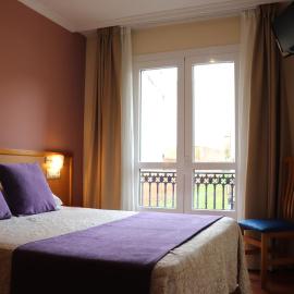 PENSIÓN RÚA, hotel in Arzúa