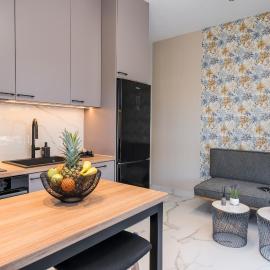 Orama Luxury Apartments, hotel in Agia Marina Nea Kydonias