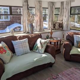 Ferny Roost Cabin., hotel a Wrexham