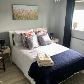No. 8, hotel in Kilkelly