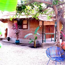 Evergreen Eco Lodge Retreat, hotel di Tujering