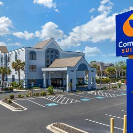 Comfort Suites Southport - Oak Island, מלון בסאות'פורט