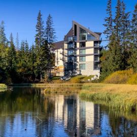 APLEND Lake Resort, hôtel à Štrbské Pleso