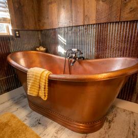 Nebos Foot Hiking and Biking Cabin, Hotel in Dardanelle