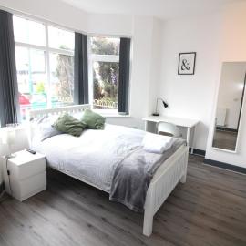 Newly refurbished studio, great location 8 studios, hotel in Nottingham