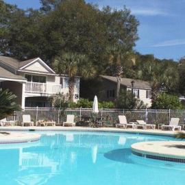 E10 comfortable and neat 2 bedroom 2 bath, hotel di Pulau Saint Simons