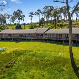 Harmonious One Bedroom Cabin โรงแรมในWallan