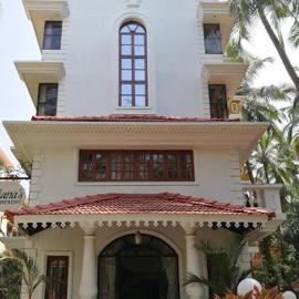 Lucianas Beach Resort – hotel w mieście Marmagao