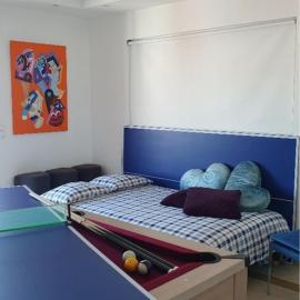 Private Room & Ensuite Bathroom In Stylish Shared Apartment - River View, Beach & Lisbon Accesss