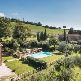 Agriturismo La Casellina, hotel i Monticchiello