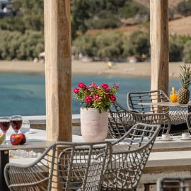 Porto Dema Luxury Suites, hôtel à Schinoussa