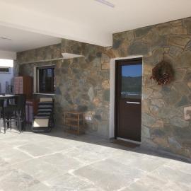 DIAMOND Stone Wooden Guest House, Hotel in Khandria