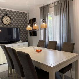 80 m2 recién reformado, acogedor y elegante., Hotel in Balmaseda