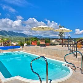 Kalina Deluxe Apartments、イェルサのホテル