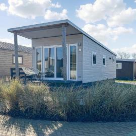 Awesome Home In Scherpenisse
