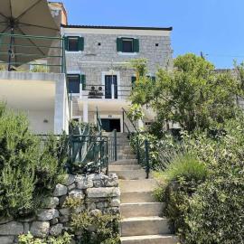 Holiday Home Aria, hotel i Podgora