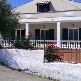 Kouros Villa Apartments