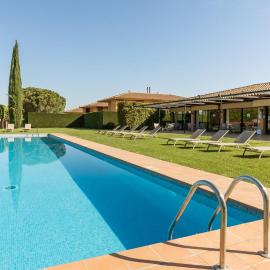 Apartahotel Suites Vila Birdie, hotell sihtkohas Navata