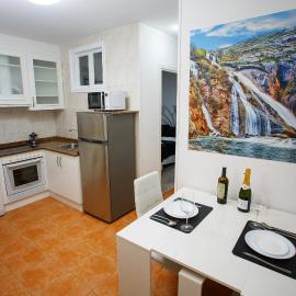 A Casiña de Juan en el centro del pueblo – hotel w mieście Corcubión