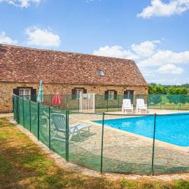 Nice Home In Eglise Neuve D'issac
